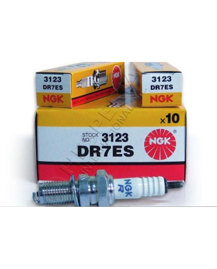 Bujía NGK. DR7ES